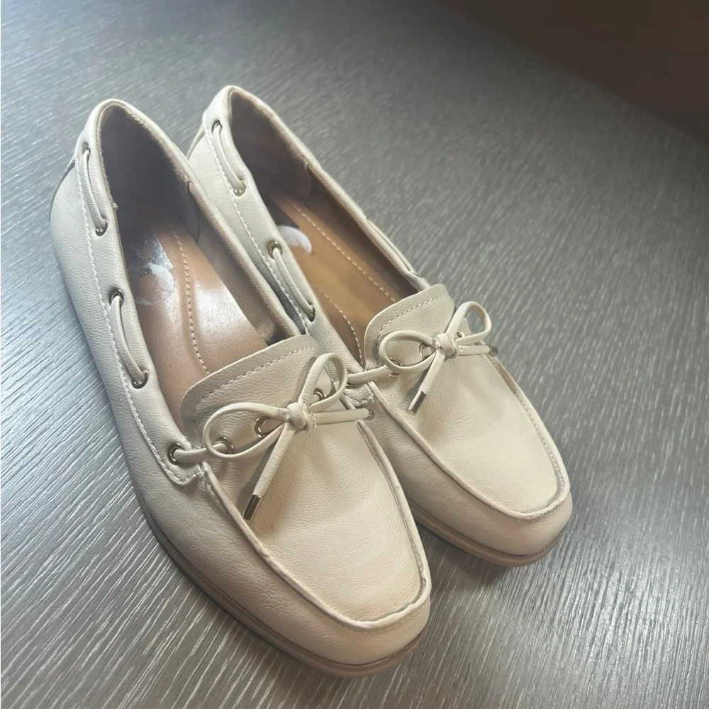 DV by Dolce Vita Tan‎ Loafers